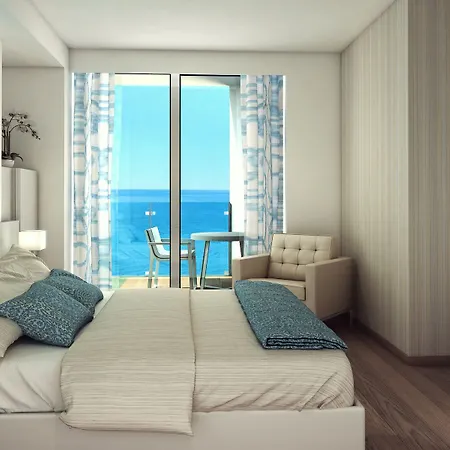 Hotell Port & 4* Sup