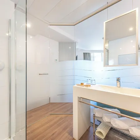 Port & 4* Sup Hotel Benidorm