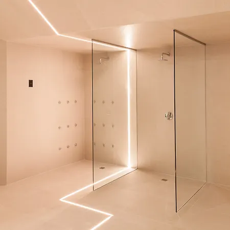 Hotel Port & 4* Sup 4*