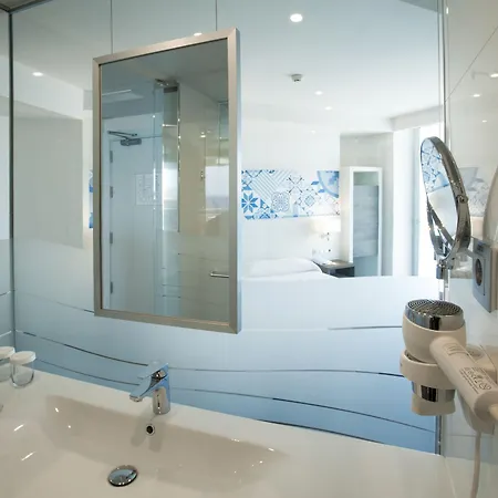 Hotel Port & 4* Sup 4*