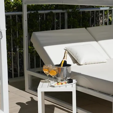 Port & 4* Sup Hotel 4*