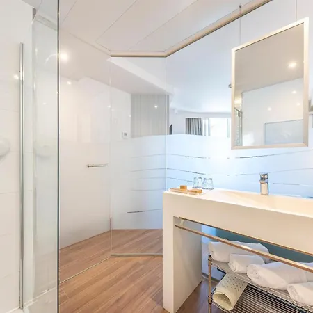Port & 4* Sup Hotel 4*